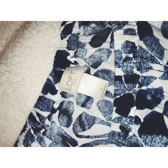 Loft Off the Shoulder Top - Picture 4 of 4